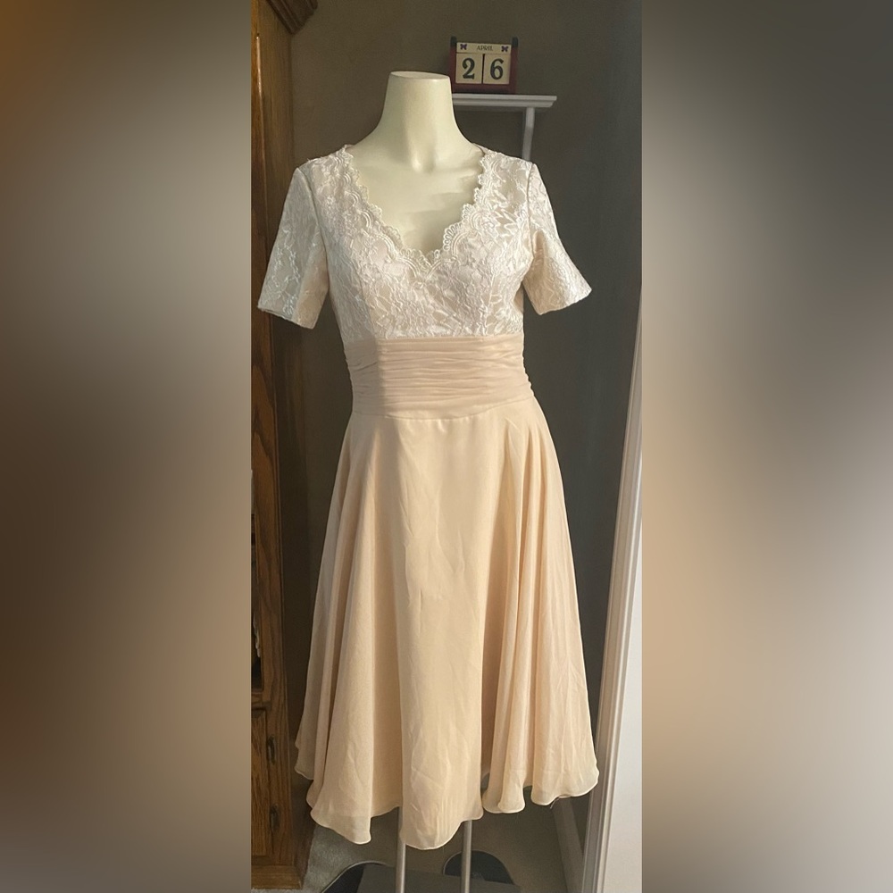 Light in the Box, Champagne  Size 10 Below Knee Elegant Lace Top Dress NWT